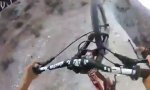 Movie : Mountainbike vs 20 Meter breite Schlucht