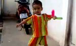 Funny Video : Nunchaku Kid