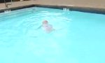 Lustiges Video : Swimmstar von Morgen?