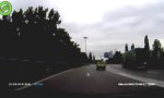Movie : Mit dem Twingo um die Kurve