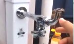 Lustiges Video - Klempner mit Sinn für Humor