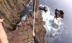 Funny Video - Slackline in windiger Höhe