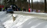 Funny Video - Zuschauerbergedienst bei Rallye