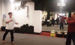 Funny Video : Beinlastiges Streichholz-Anzünden