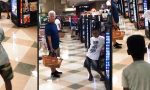 Movie : Spontaner Danceoff im Supermarkt