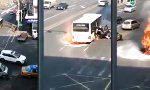 Movie : Vollgepackter Bus in Flammen