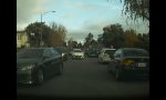 Lustiges Video - Beim Anpflaumen die Hose verlieren